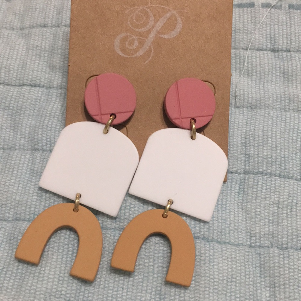 Plunder earrings.  Very light weight.